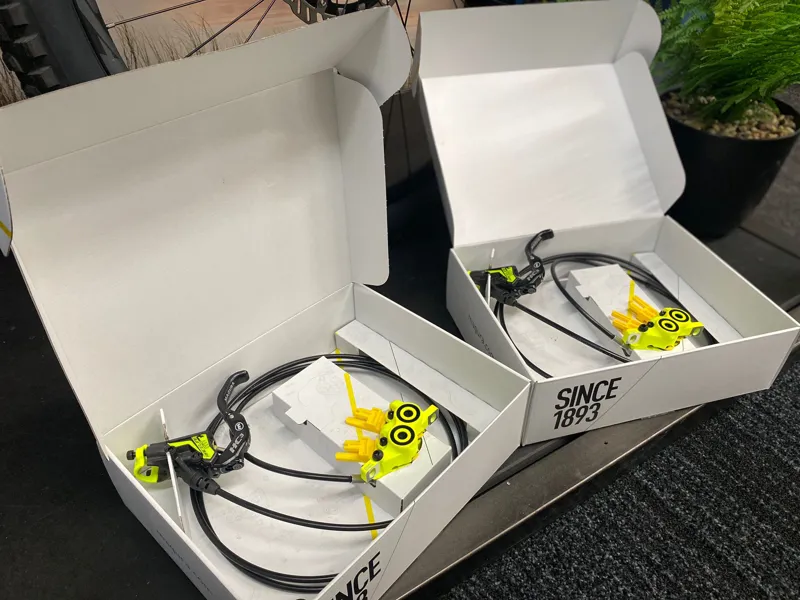 Magura MT7 Raceline HC3 Brake Set-1