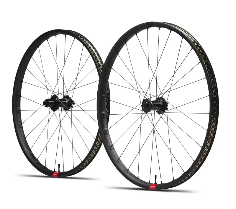 Reserve Carbon 30 HD Trail / Enduro MTB  Wheelset